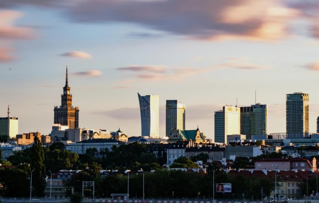 Czy ceny za wirtualne biura w Warszawie w 2025 roku są wysokie? Odpowiedź może zaskakiwać!