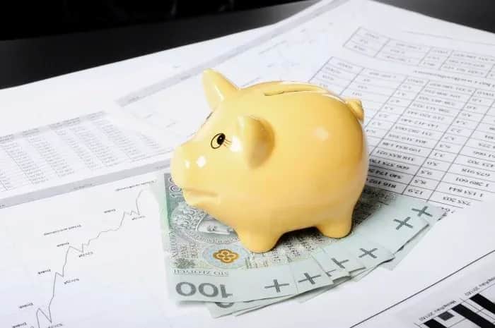 Jak obliczyć podatek od lokaty i uniknąć nieprzyjemnych niespodzianek