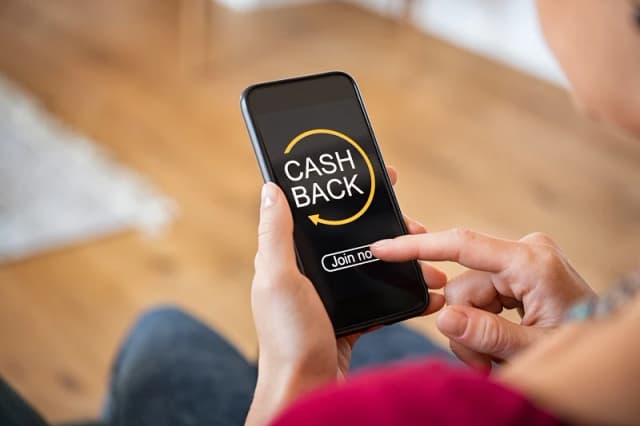 Co to jest cashback + jak działa zwrot gotówki | Przewodnik 2025