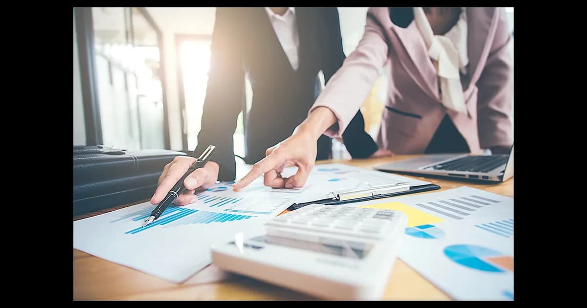 Czy fundusze inwestycyjne są bezpieczne? Odkryj ryzyko i zyski